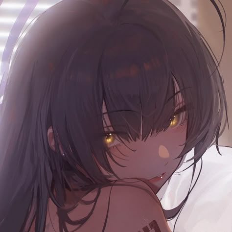 Anime PFP Female β Get the Hottest Trending Avatars! 35 Anime PFP Female β Get the Hottest Trending Avatars! a cartoon of a woman with long hair